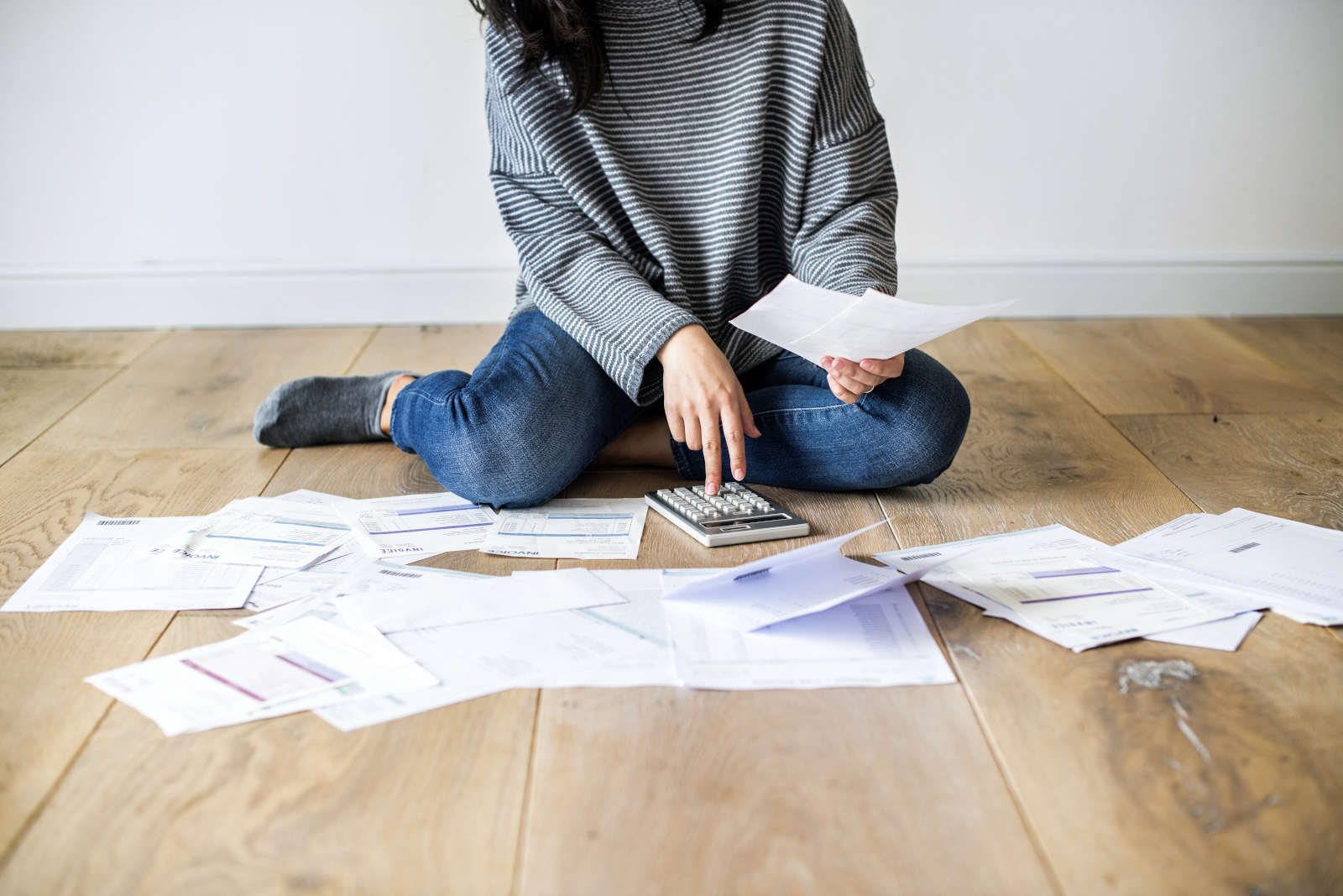 Woman managing the debt